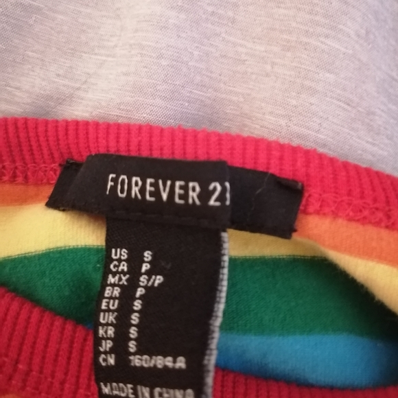 colored t-shirt - Picture 2 of 2